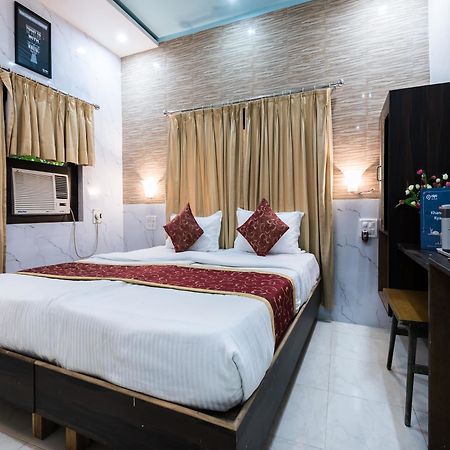 Oyo 1781 Hotel Panchratna Panvel Extérieur photo