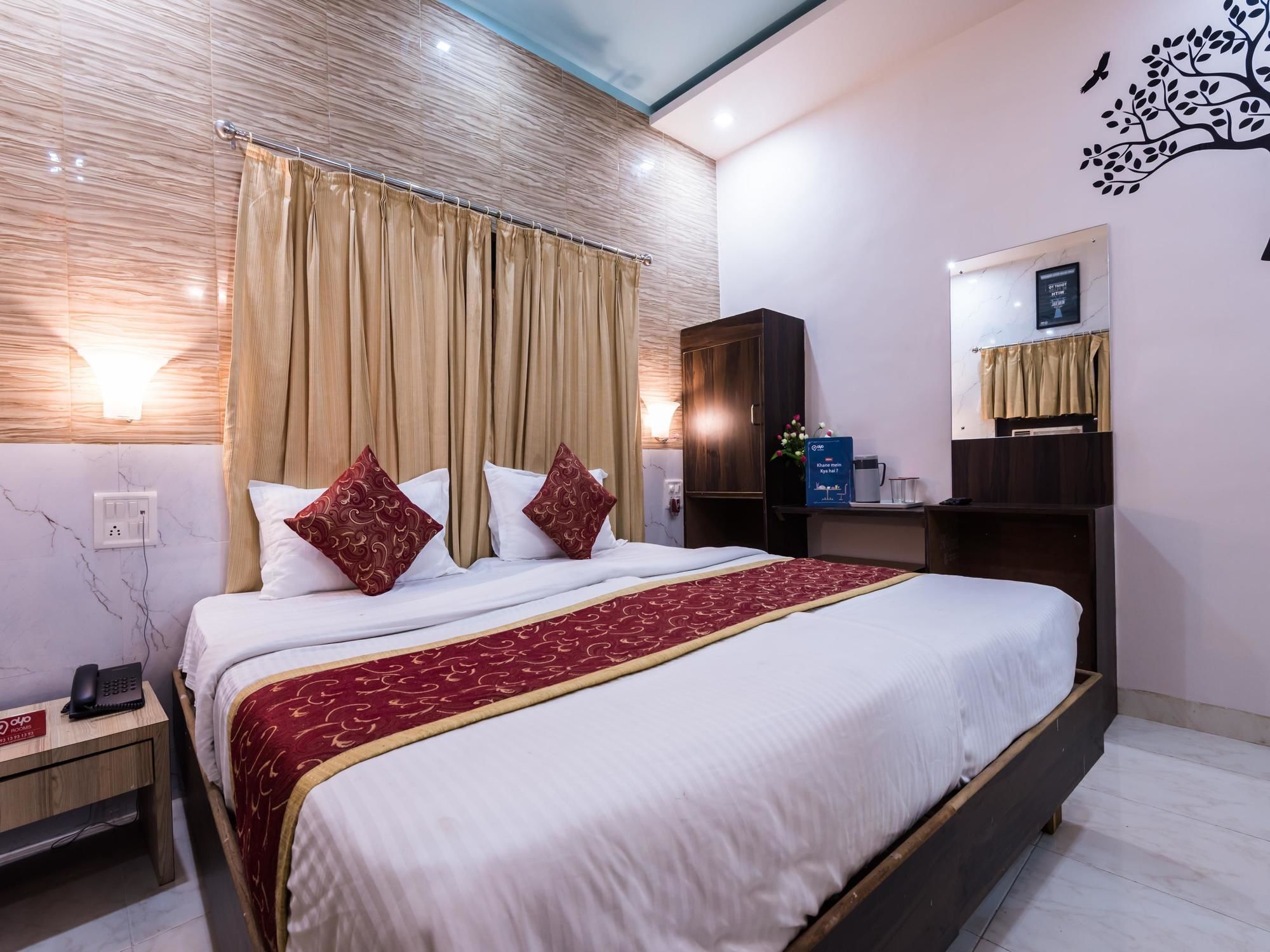 Oyo 1781 Hotel Panchratna Panvel Extérieur photo