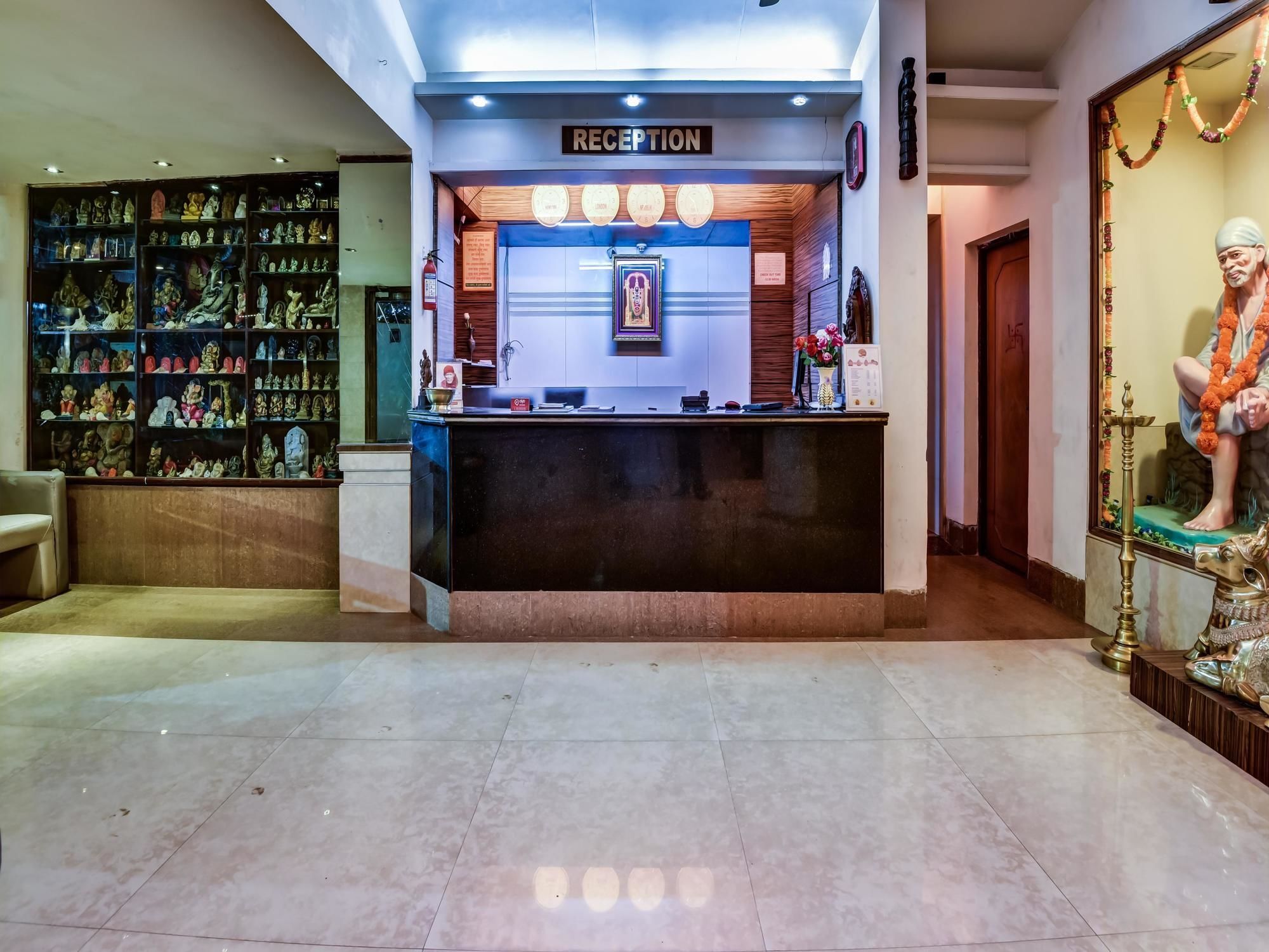 Oyo 1781 Hotel Panchratna Panvel Extérieur photo